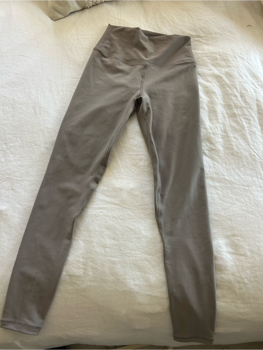Abercrombie High-Waist Taupe Two Piece Work Out Suit - Women. Never worn - Picture 2 of 6